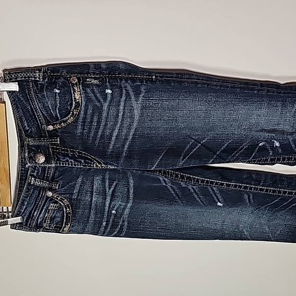 Silver Suki fluid denim 28x31 mid rise slim boot cut jeans - Picture 2 of 8